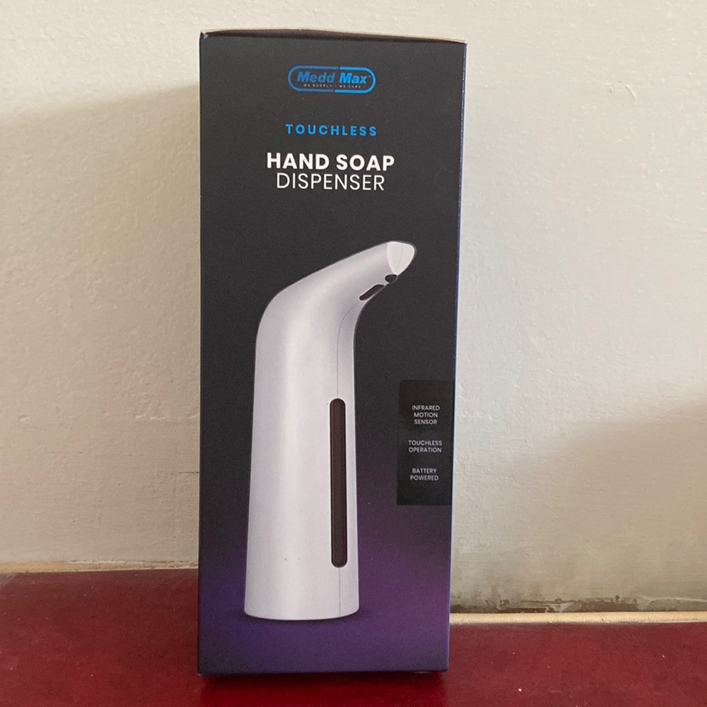 Touchless soap dispenser
